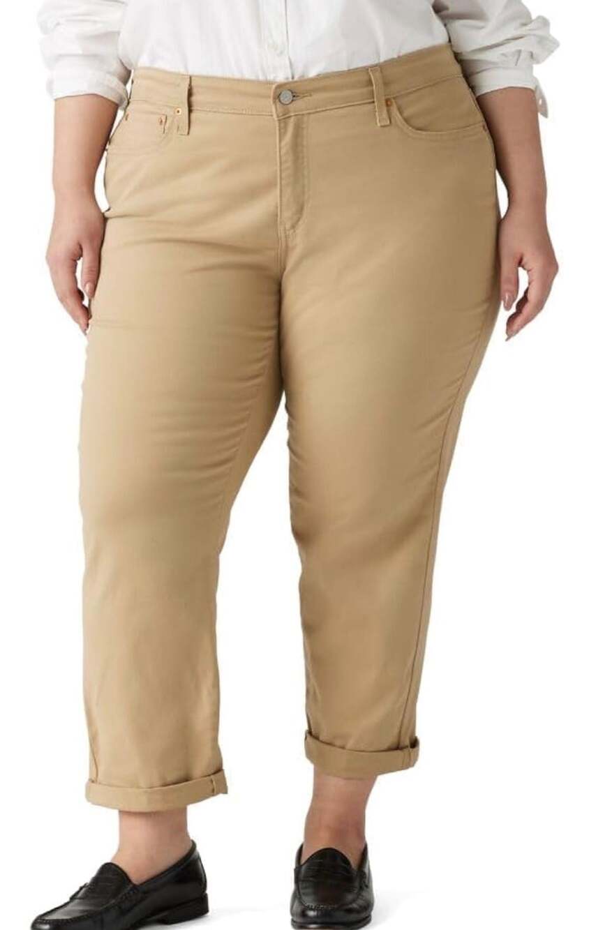 Levi's Women's Plus Size Boyfriend Mid Rise Tapered Leg Jeans